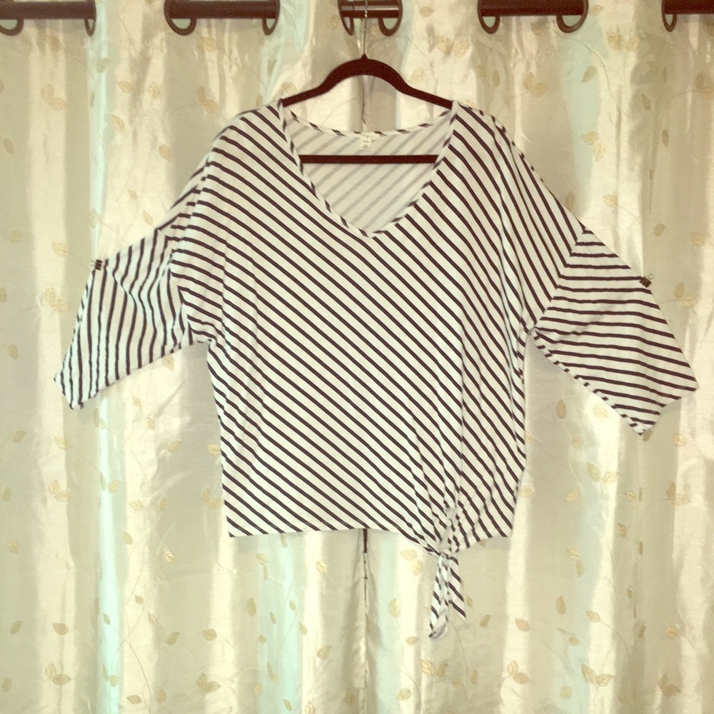 Dolman sleeve tie waist striped top